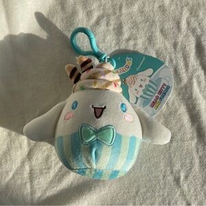 Free add-on - Cinnamoroll Squishmallow clip on
